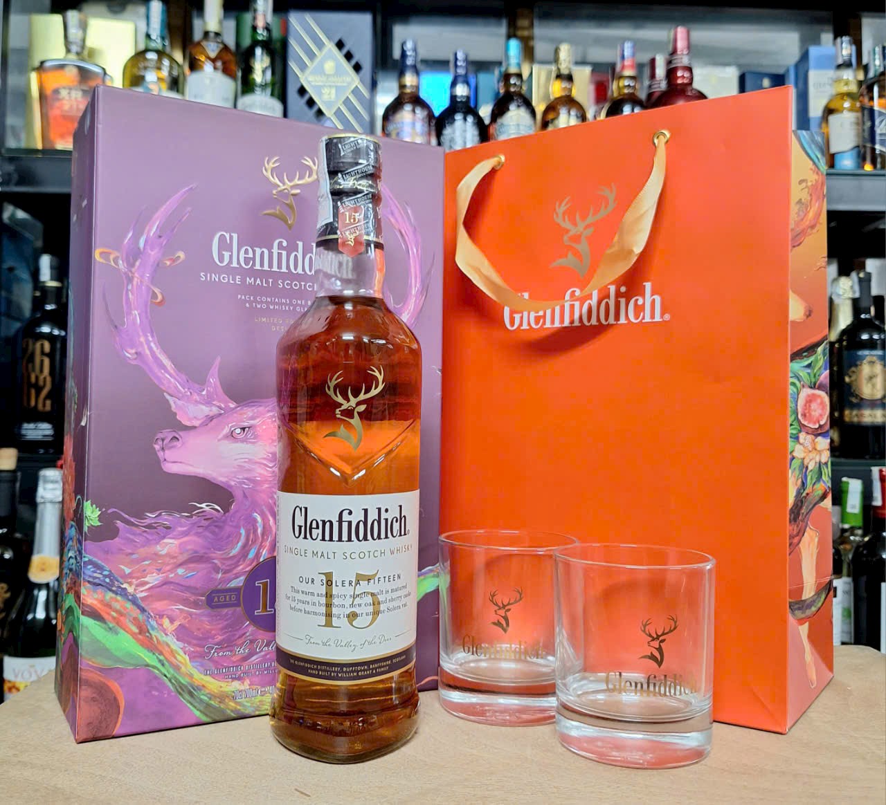 Glenfiddich 15Yo 700ml/40%vol(Hộp quà tặng F25: + hộp, 2 cốc, túi giấy)